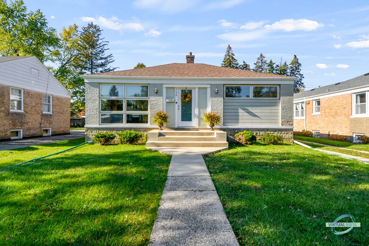 2124 Portsmouth Avenue - Photo 1