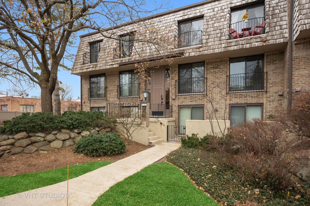 1712 Northfield Square - Photo 1