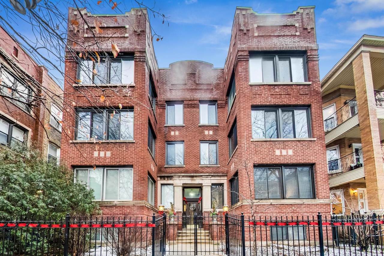 946 Belle Plaine Avenue - Photo 1