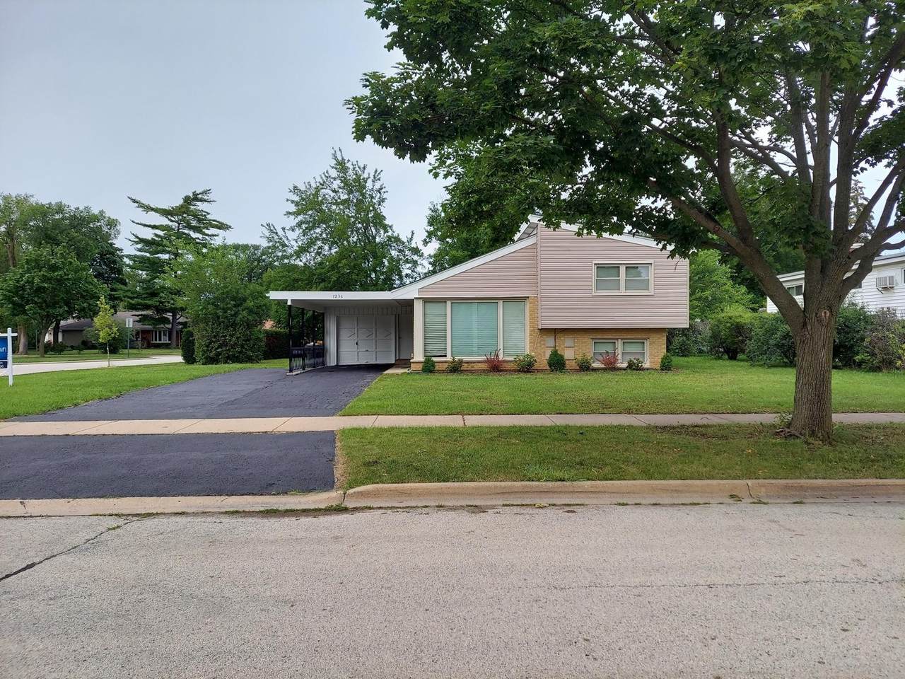 7236 Lyons Street - Photo 1
