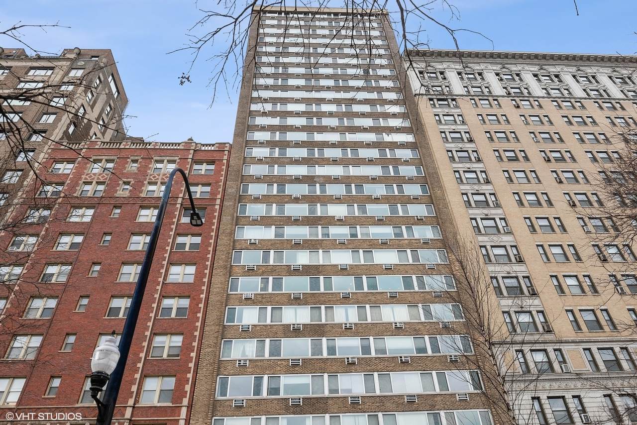 2144 Lincoln Park West - Photo 1