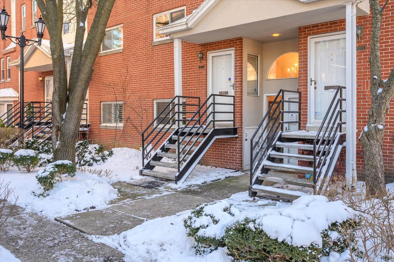 1027 Vernon Park Place - Photo 1