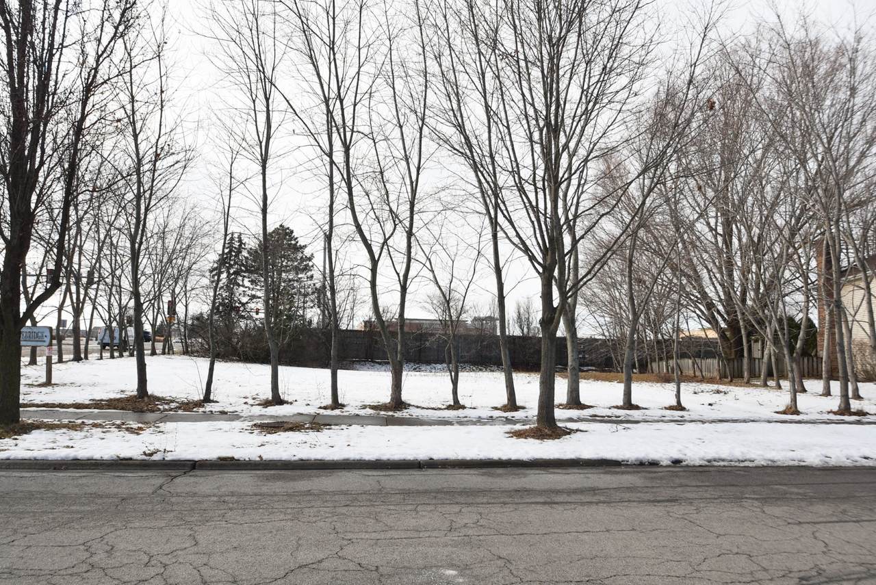 200 Cambridge Drive - Photo 1
