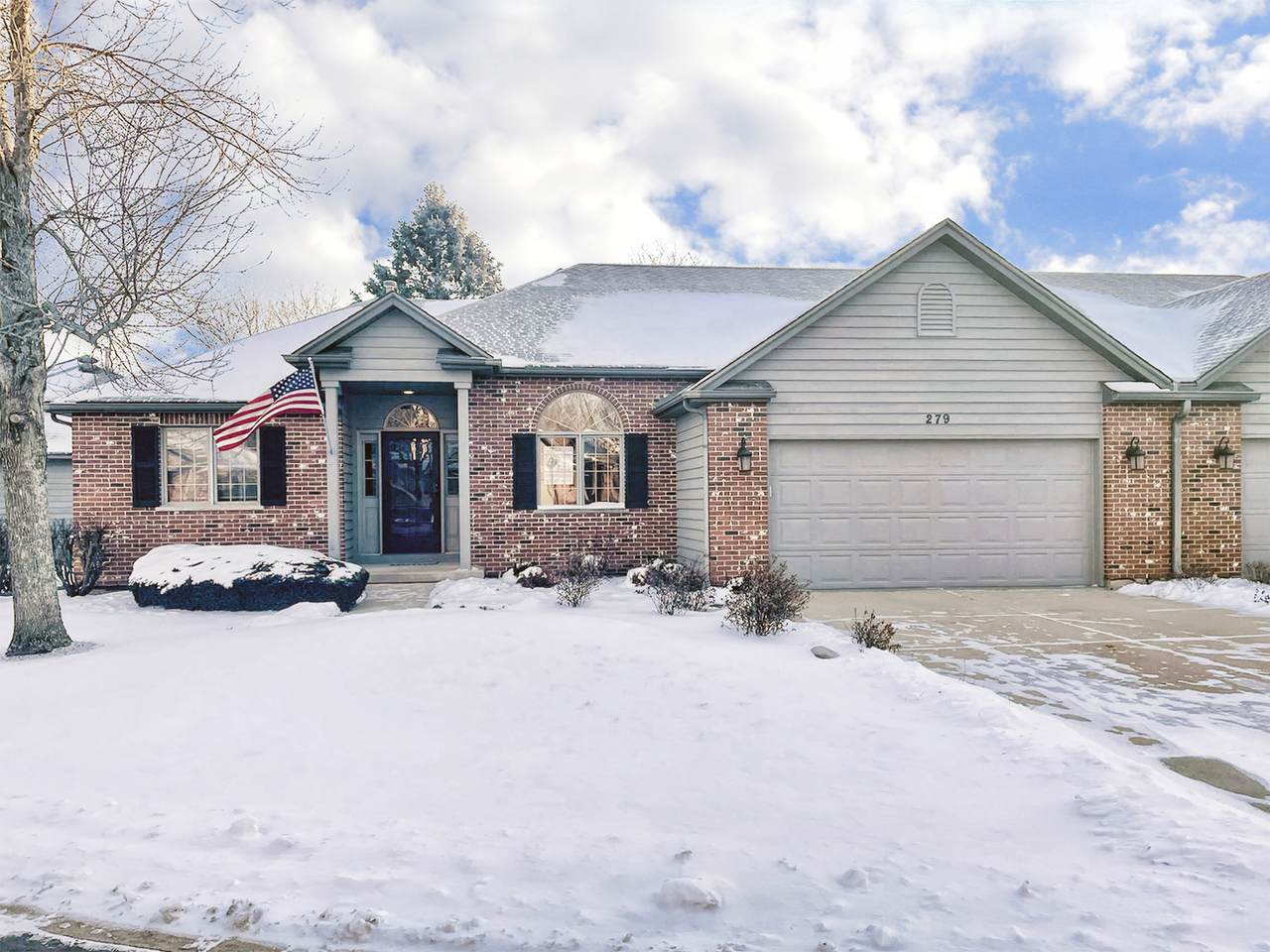279 Presidential Lane - Photo 1