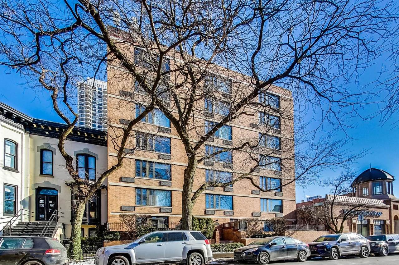2007 Sedgwick Street - Photo 1
