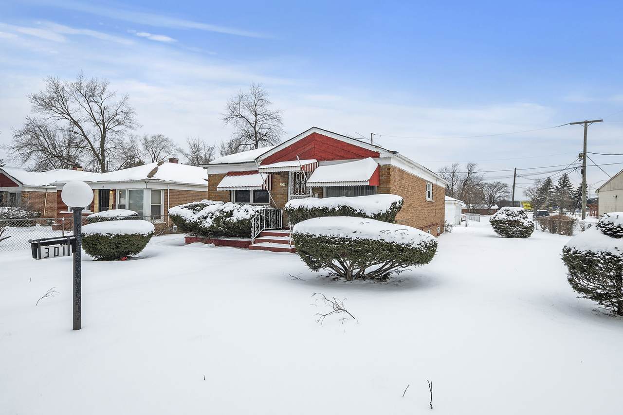 301 150th Street - Photo 1