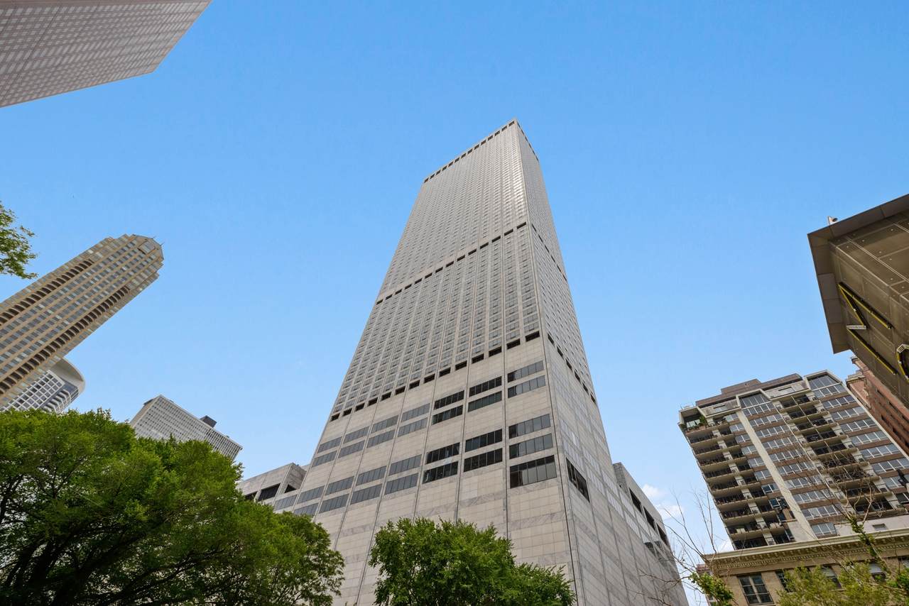 180 Pearson Street - Photo 1