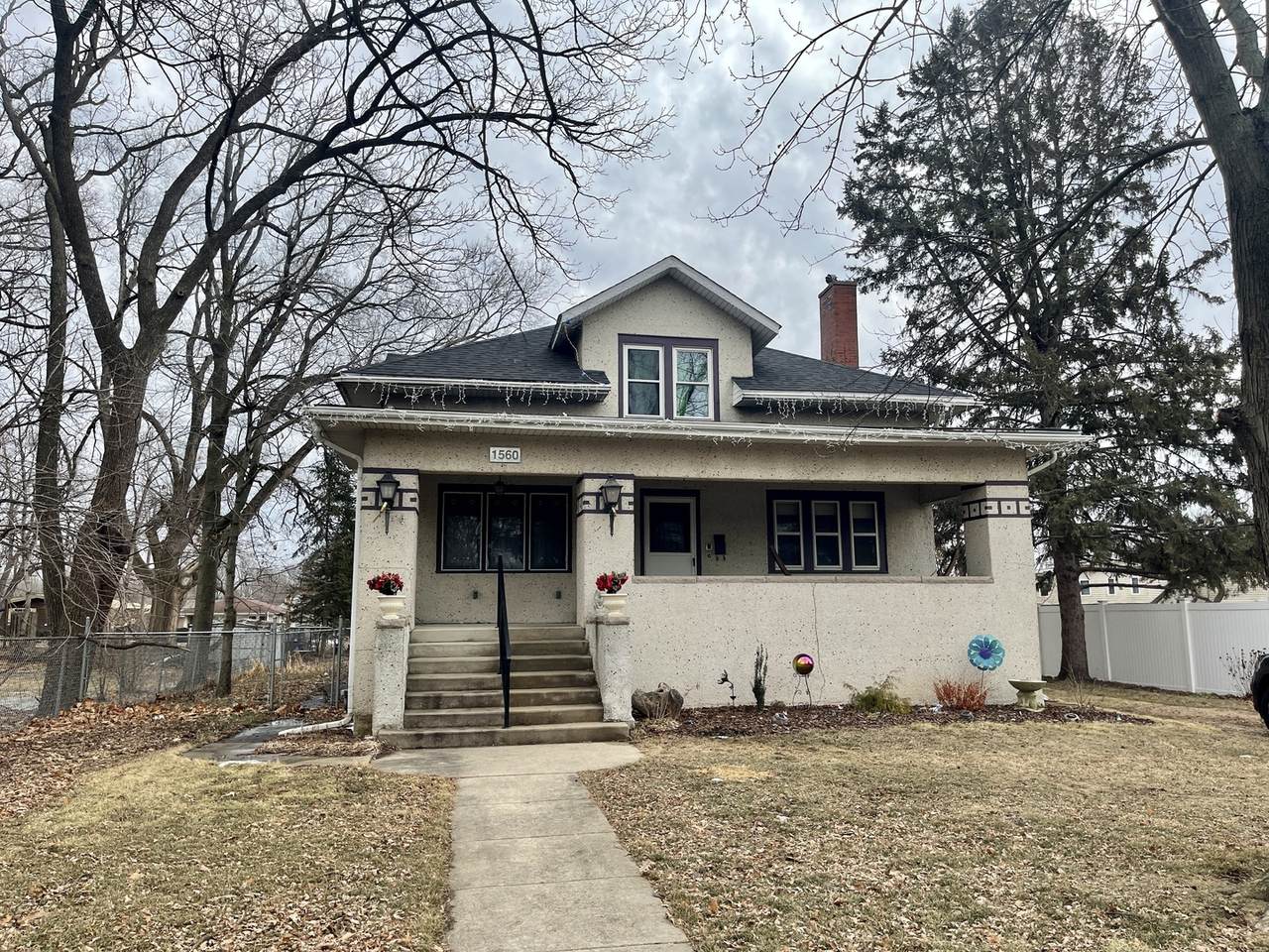 1560 Saint Vincent Avenue - Photo 1
