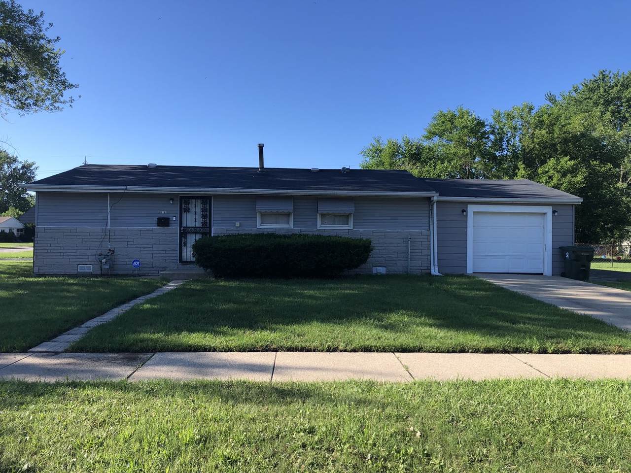 16161 Paulina Street - Photo 1