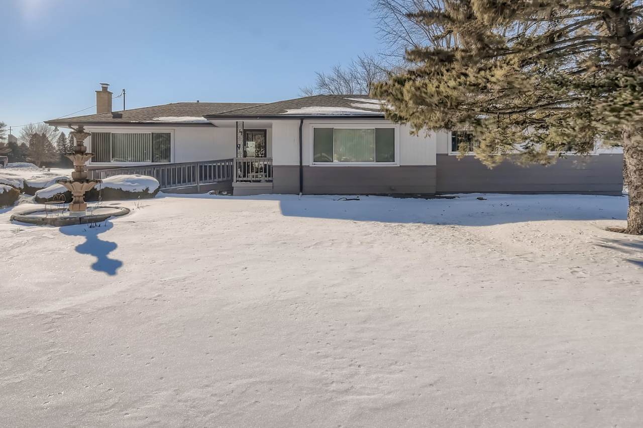 121 Brook Court - Photo 1
