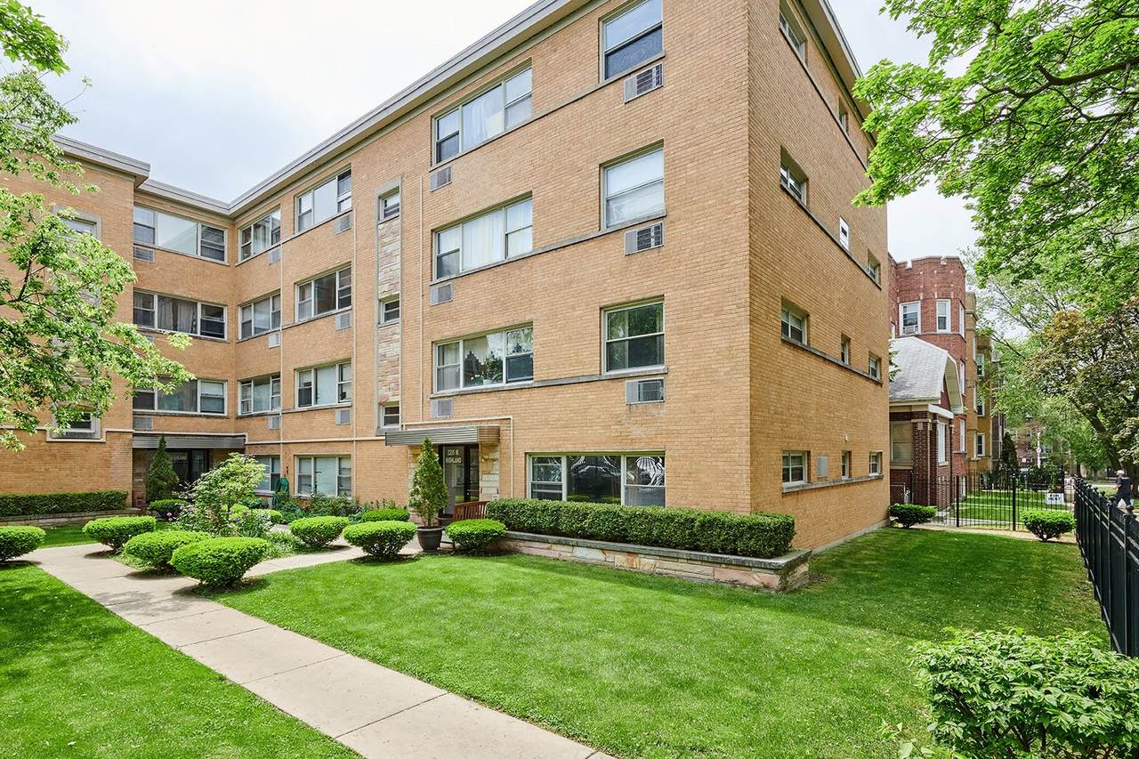 2205 Highland Avenue - Photo 1