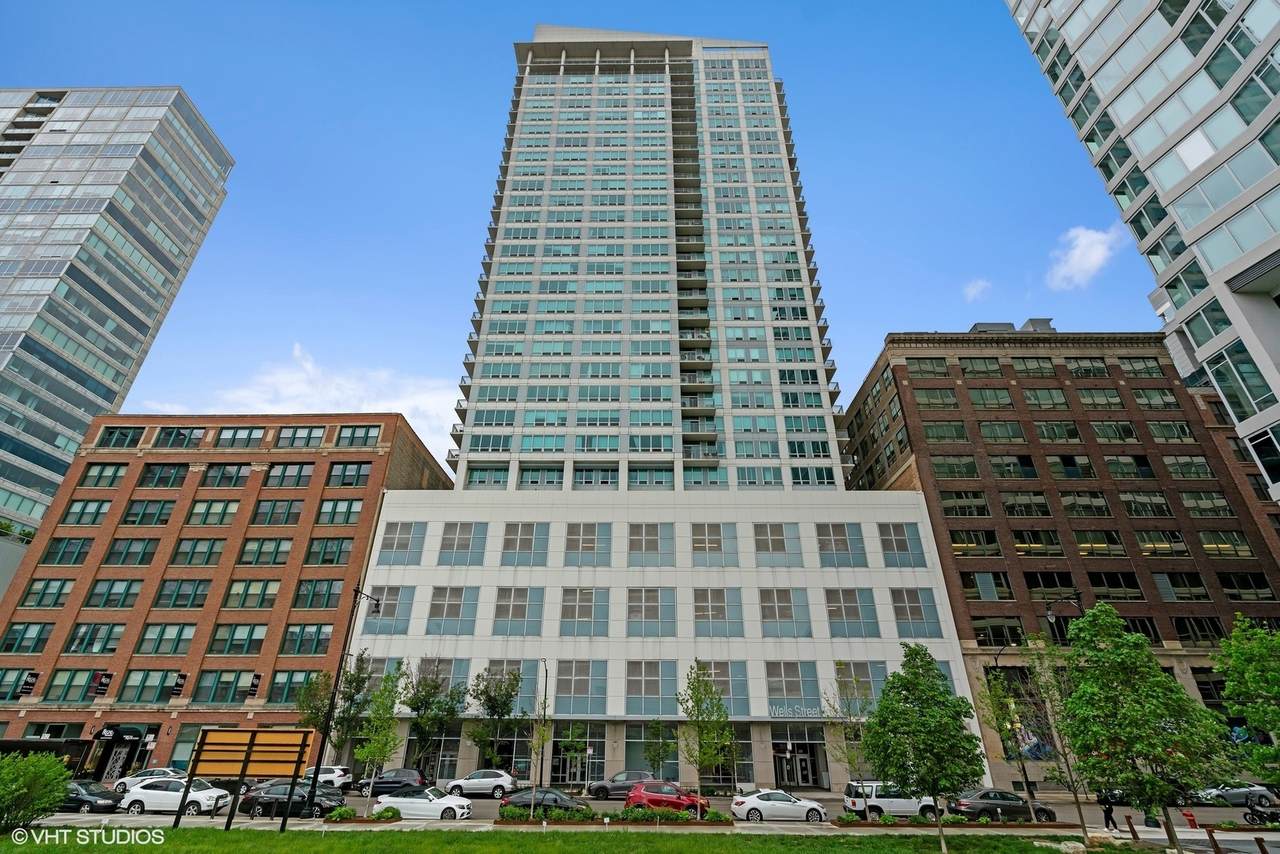 701 Wells Street - Photo 1