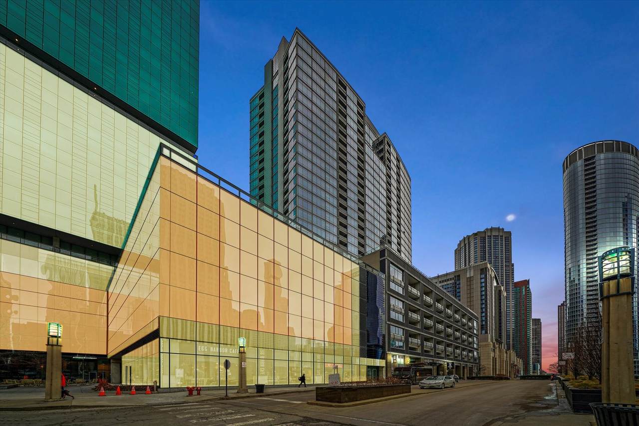 240 Illinois Street - Photo 1