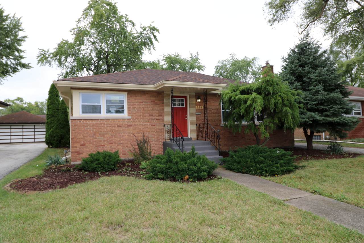 925 163rd Street - Photo 1