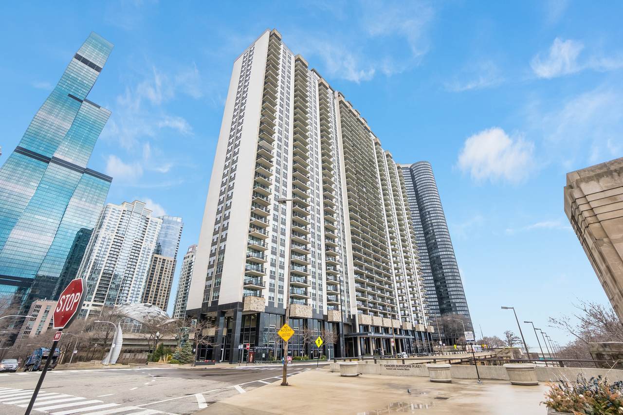 400 Randolph Street - Photo 1