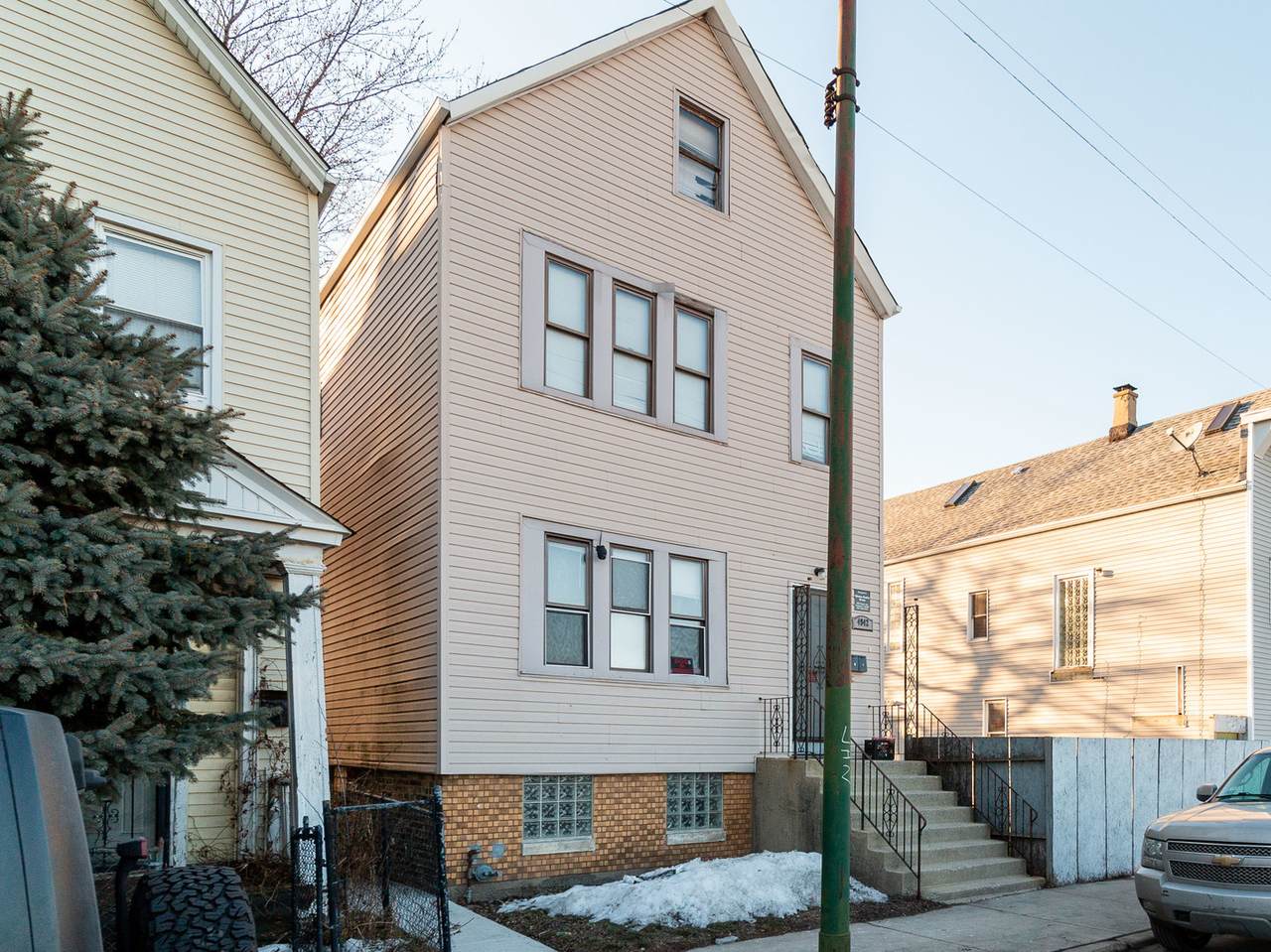4942 Racine Avenue - Photo 1