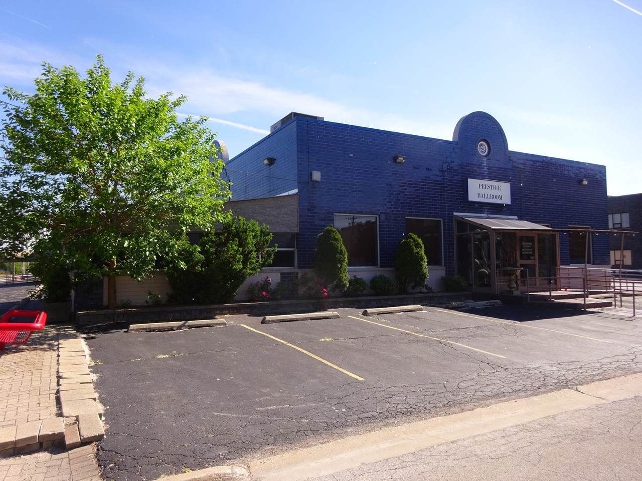 9827 Leland Avenue - Photo 1