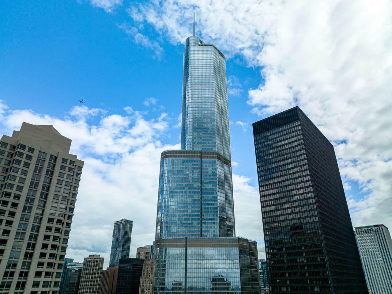 401 Wabash Avenue - Photo 1