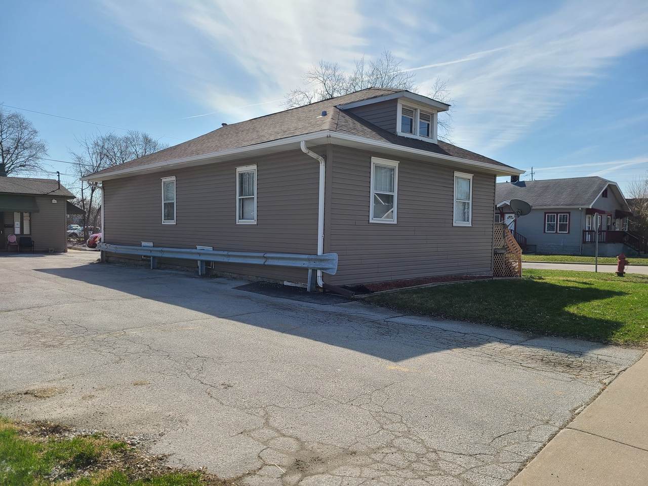3121 Chicago Road - Photo 1
