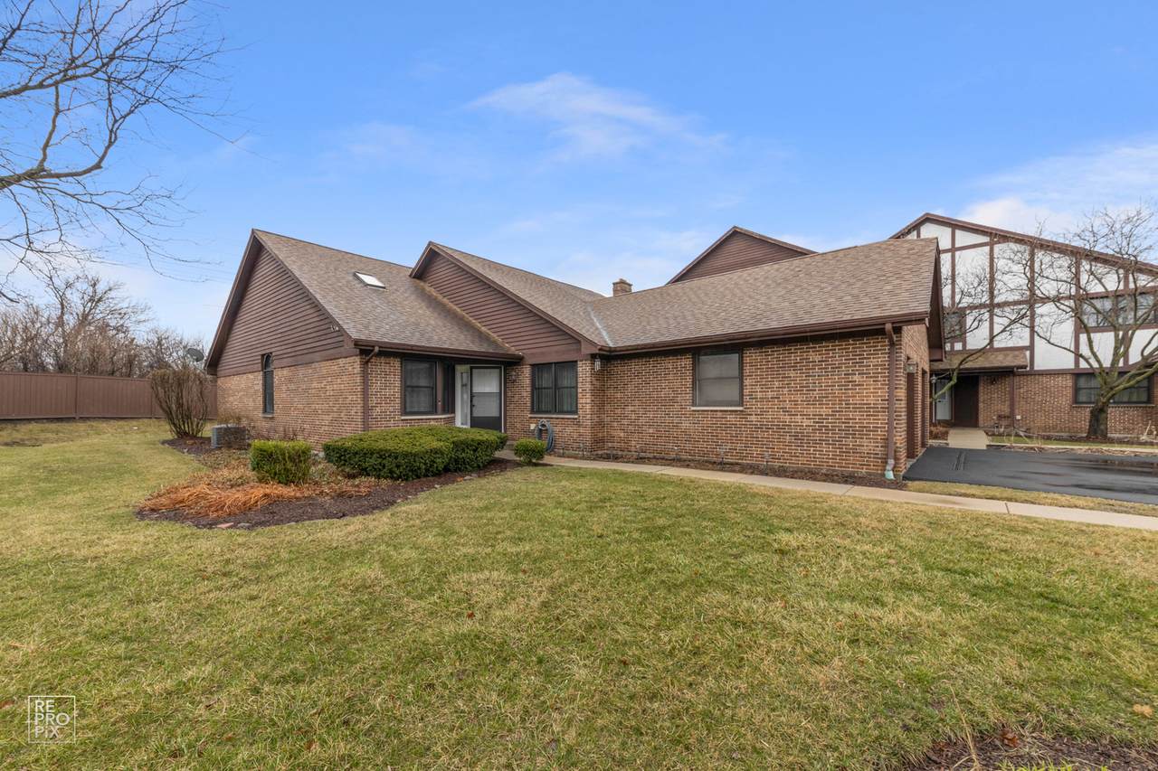 37 Terrace Lane - Photo 1