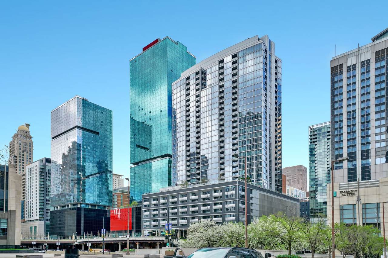 240 Illinois Street - Photo 1