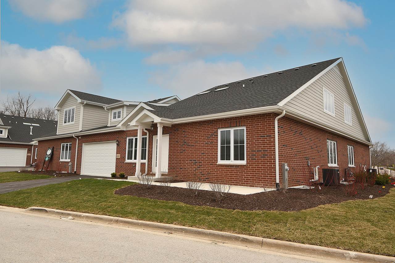 648 Prairie Crossing Drive - Photo 1