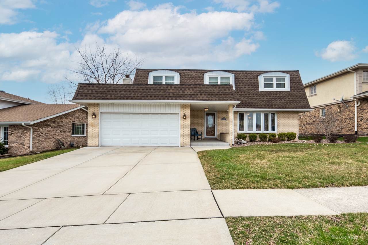 10400 Aspen Drive - Photo 1