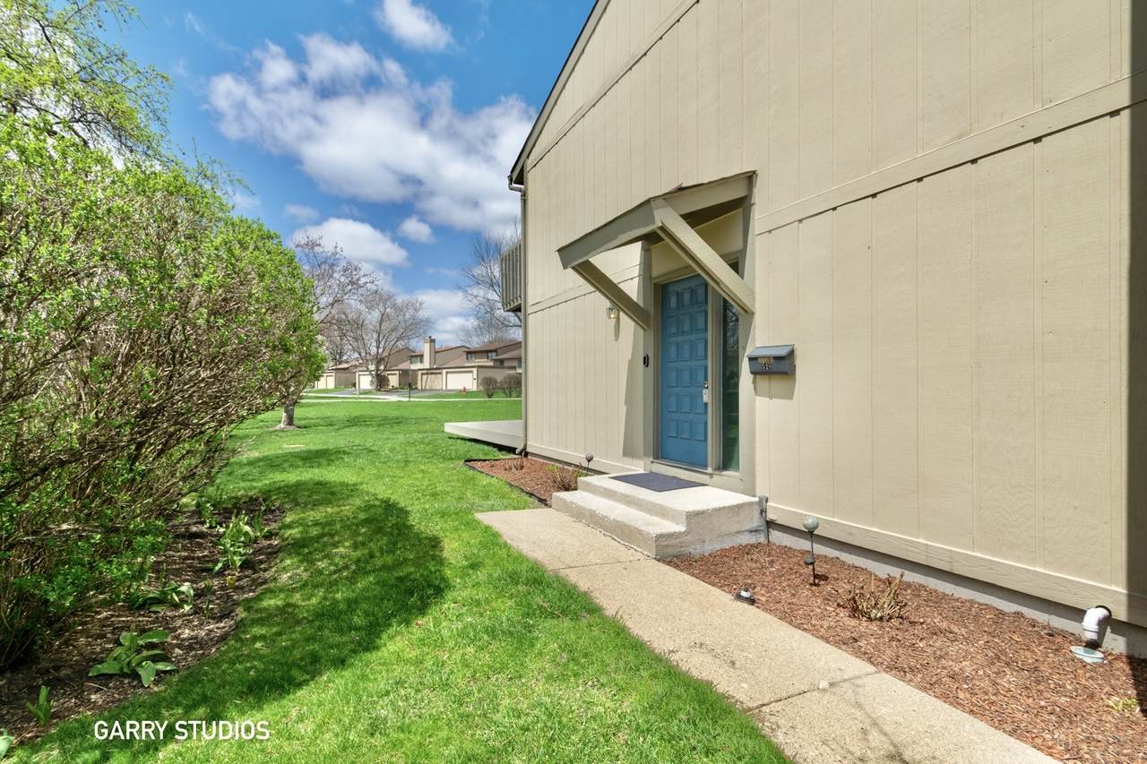528 Yosemite Court - Photo 1