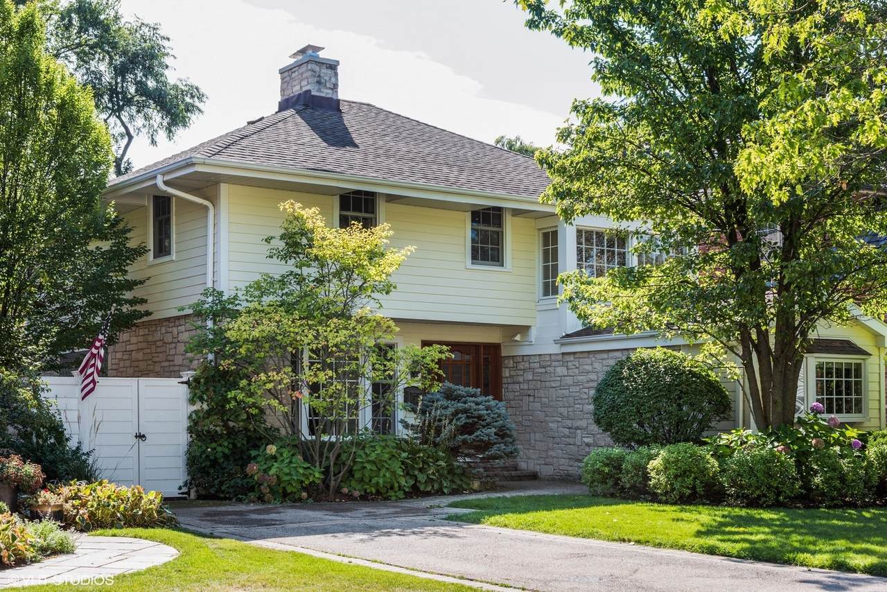 2135 Henley Street - Photo 1