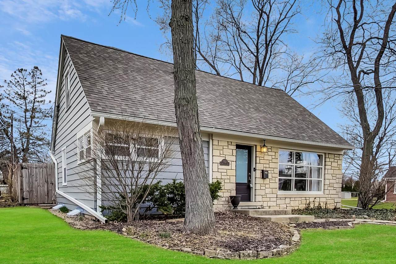 702 Highland Avenue - Photo 1
