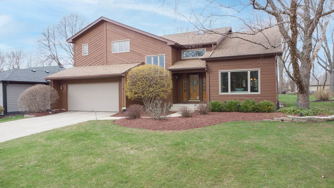 189 Amherst Drive - Photo 1