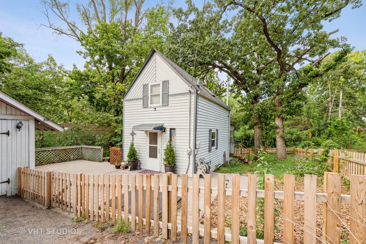 39210 Jackson Drive - Photo 1