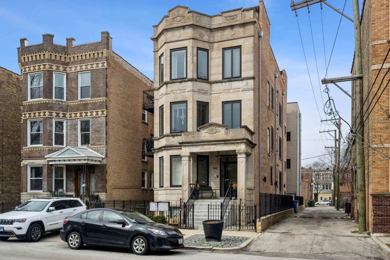 942 Fairfield Avenue - Photo 1