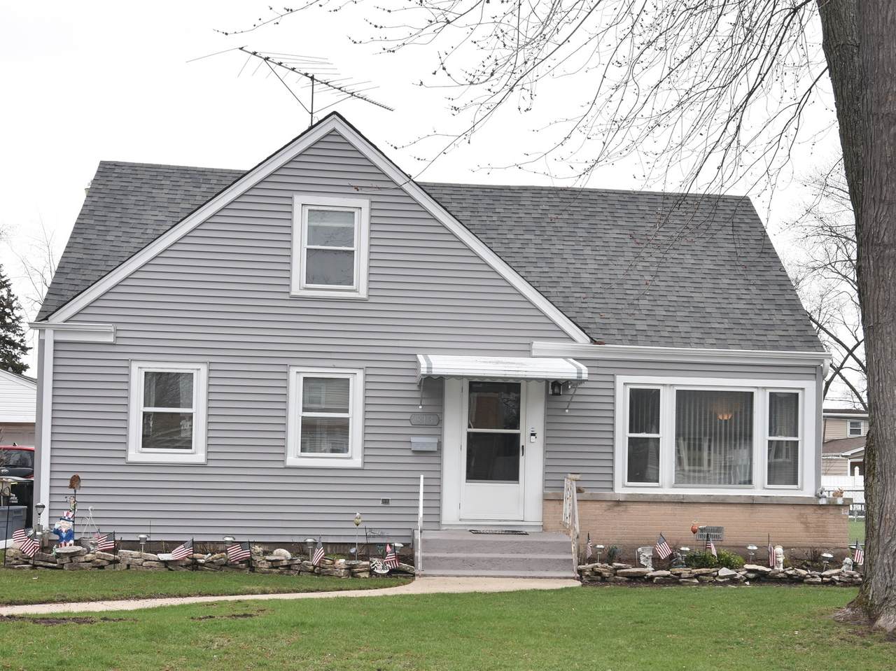 813 La Porte Avenue - Photo 1