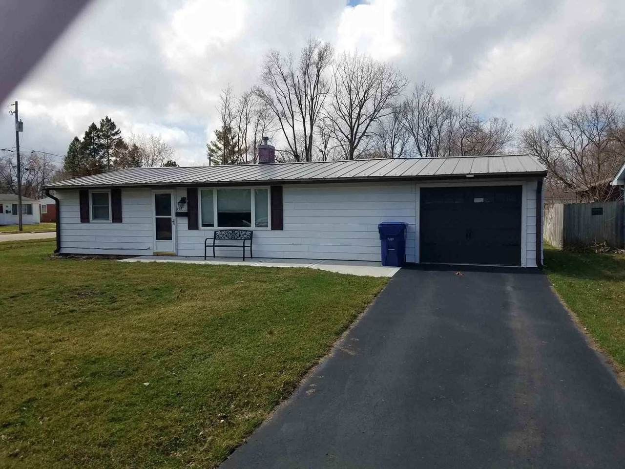 205 Home Drive - Photo 1