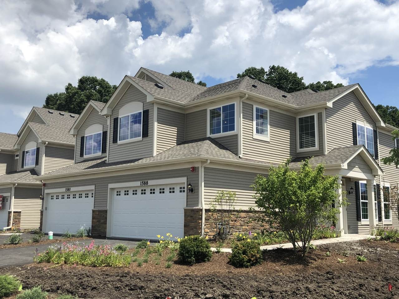 1501 Kraft Avenue - Photo 1