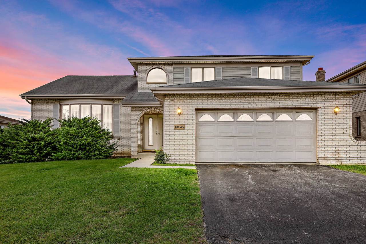 19042 Marylake Lane - Photo 1