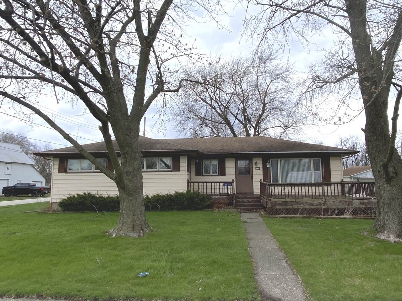 525 1st Avenue - Photo 1