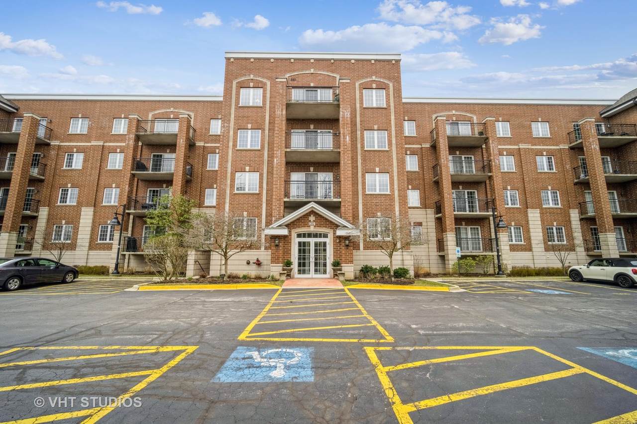 1479 Milwaukee Avenue - Photo 1