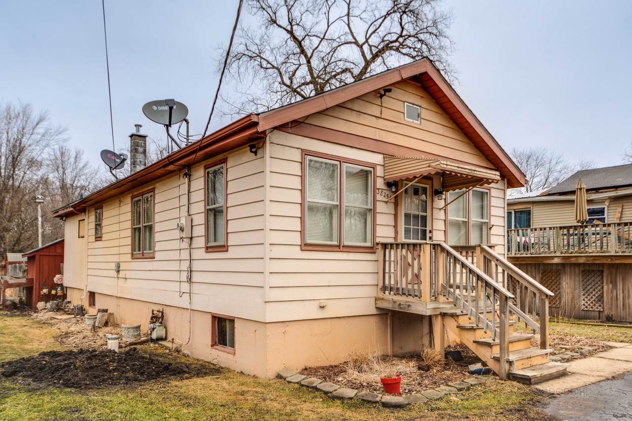 38254 Lee Avenue - Photo 1