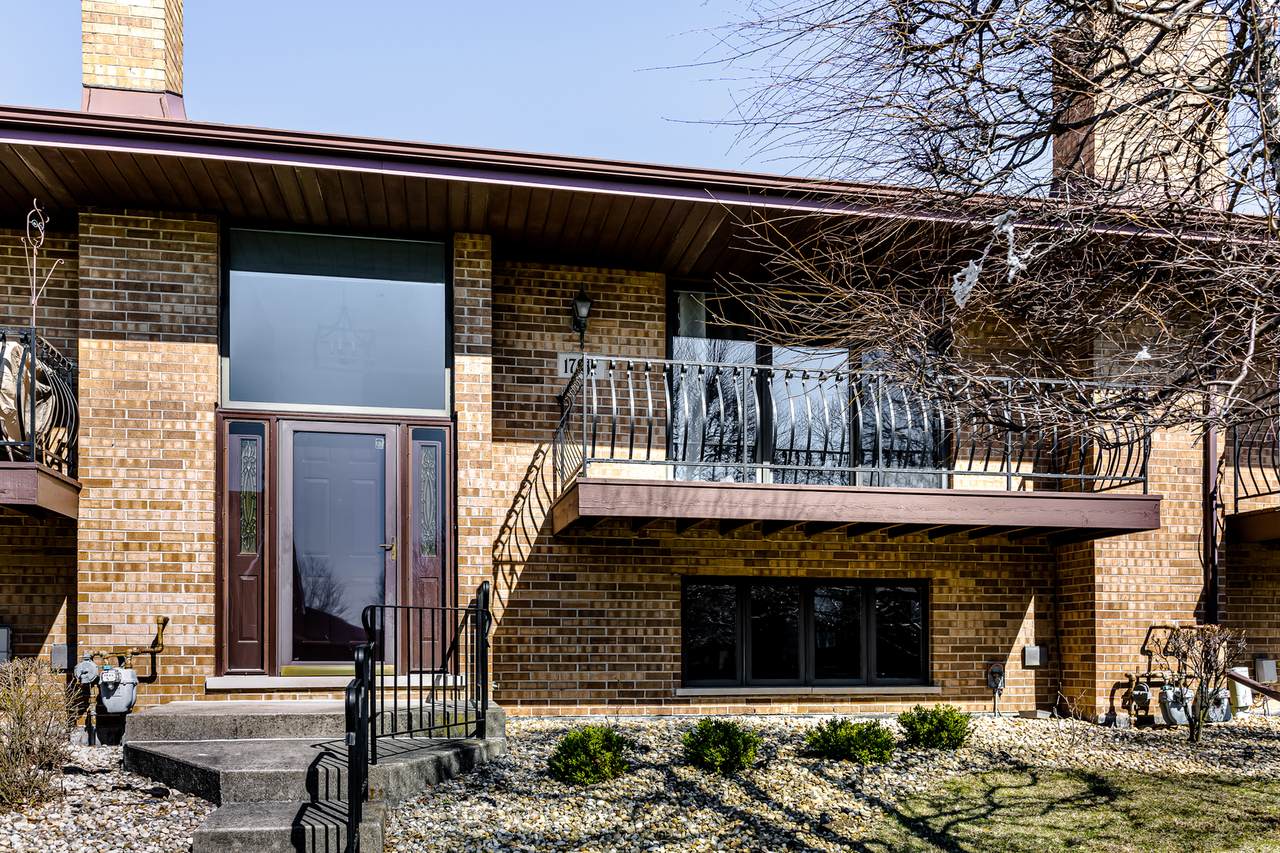 17917 California Court - Photo 1