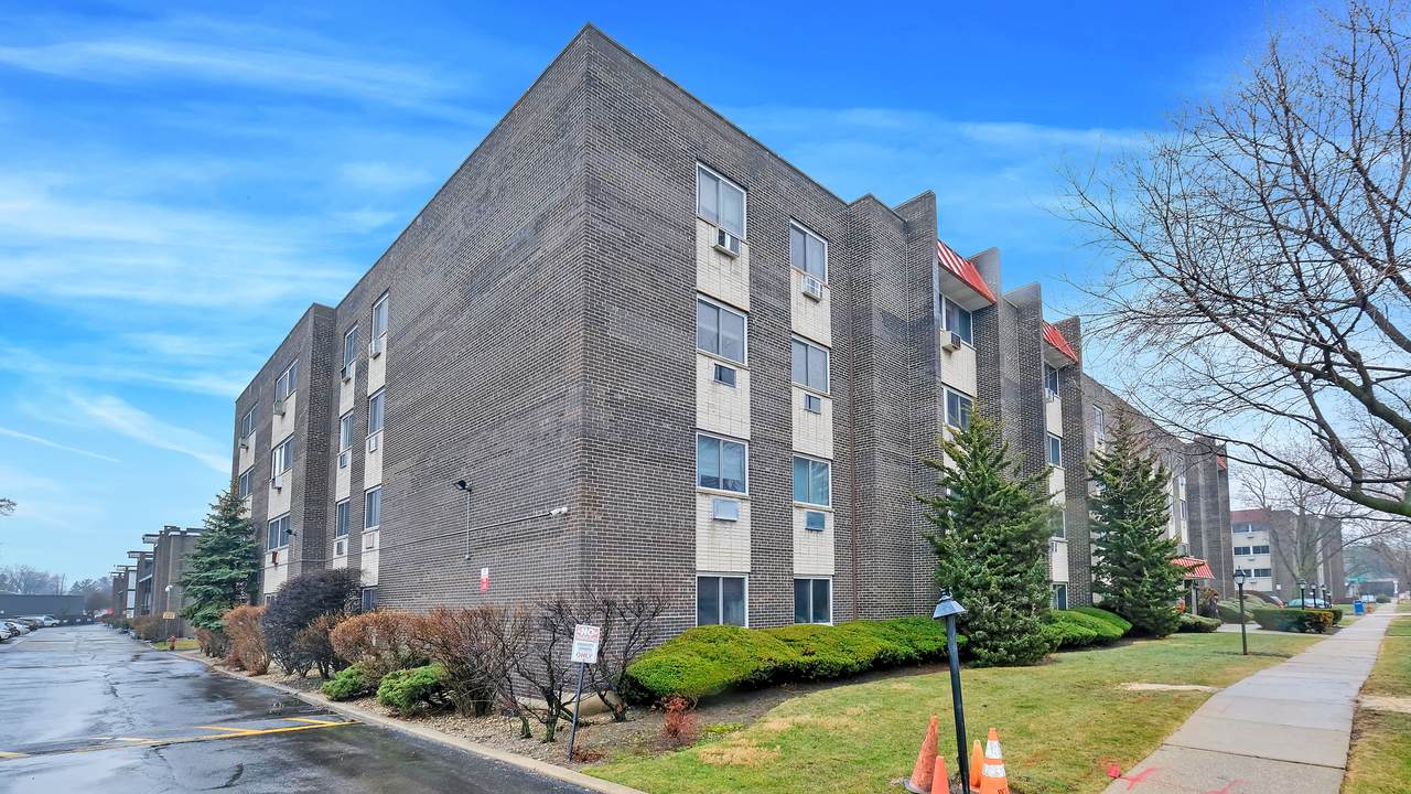 4700 Old Orchard Road - Photo 1