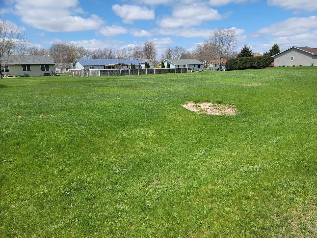 405 Sandra Street - Photo 1