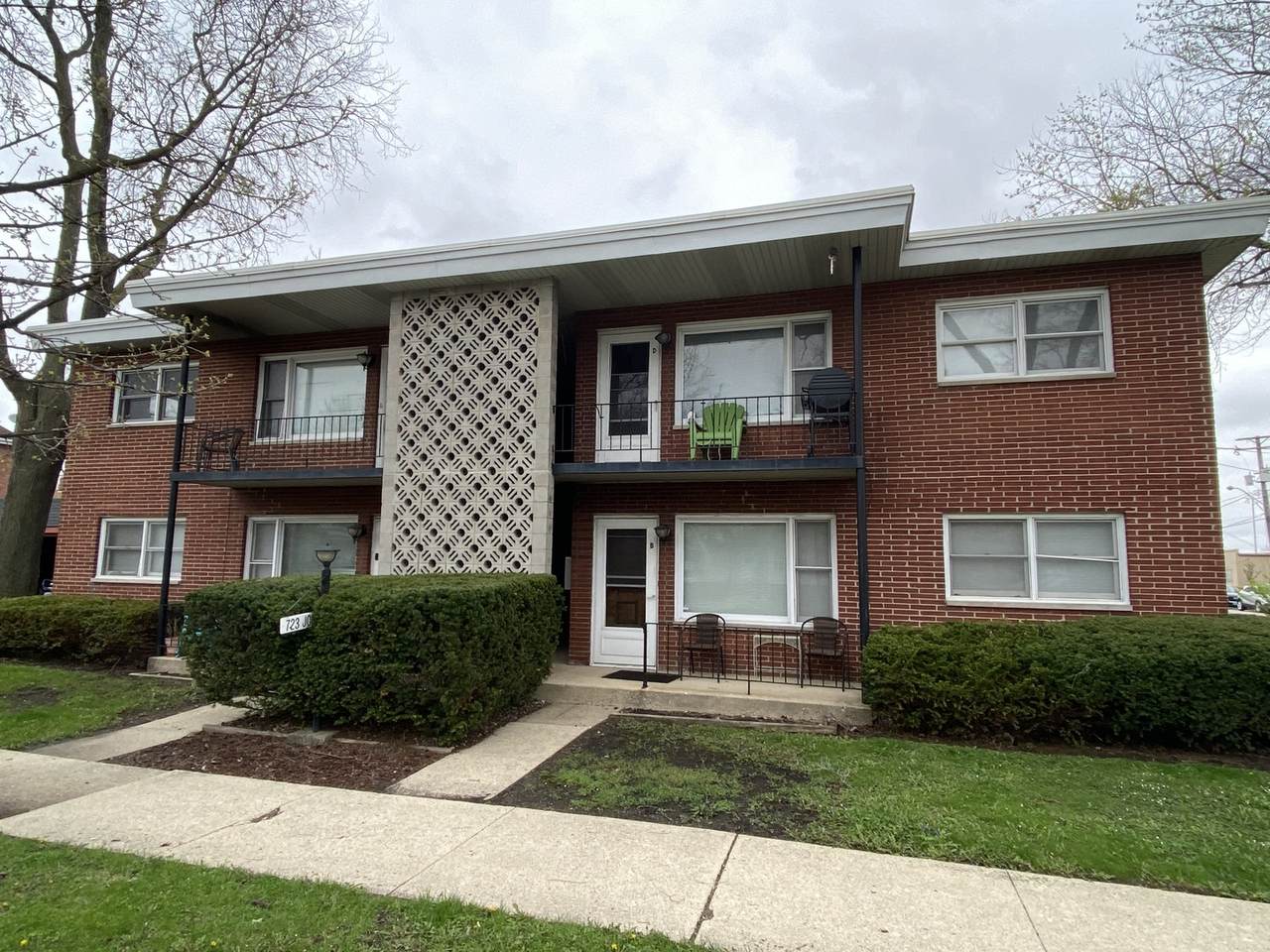723 John Street - Photo 1