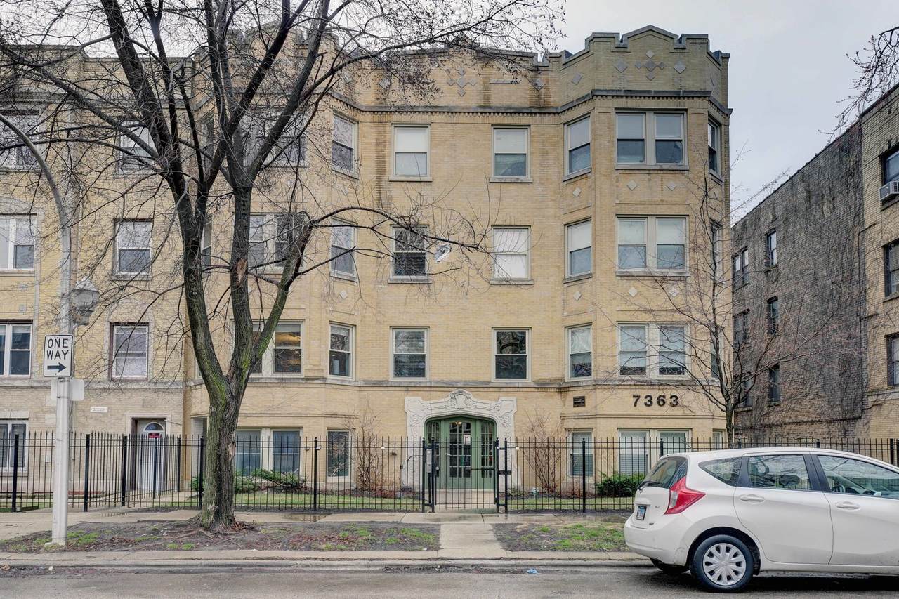 7363 Damen Avenue - Photo 1