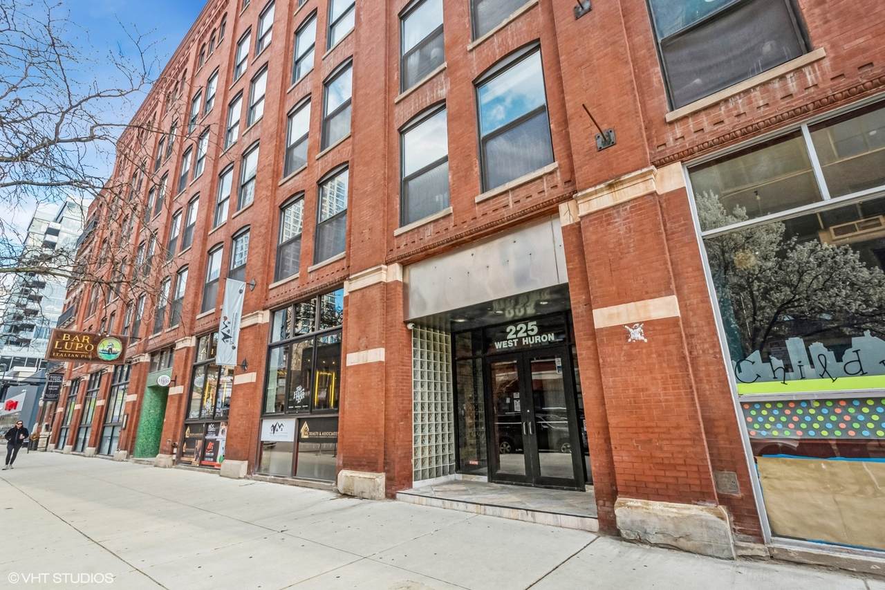 225 Huron Street - Photo 1