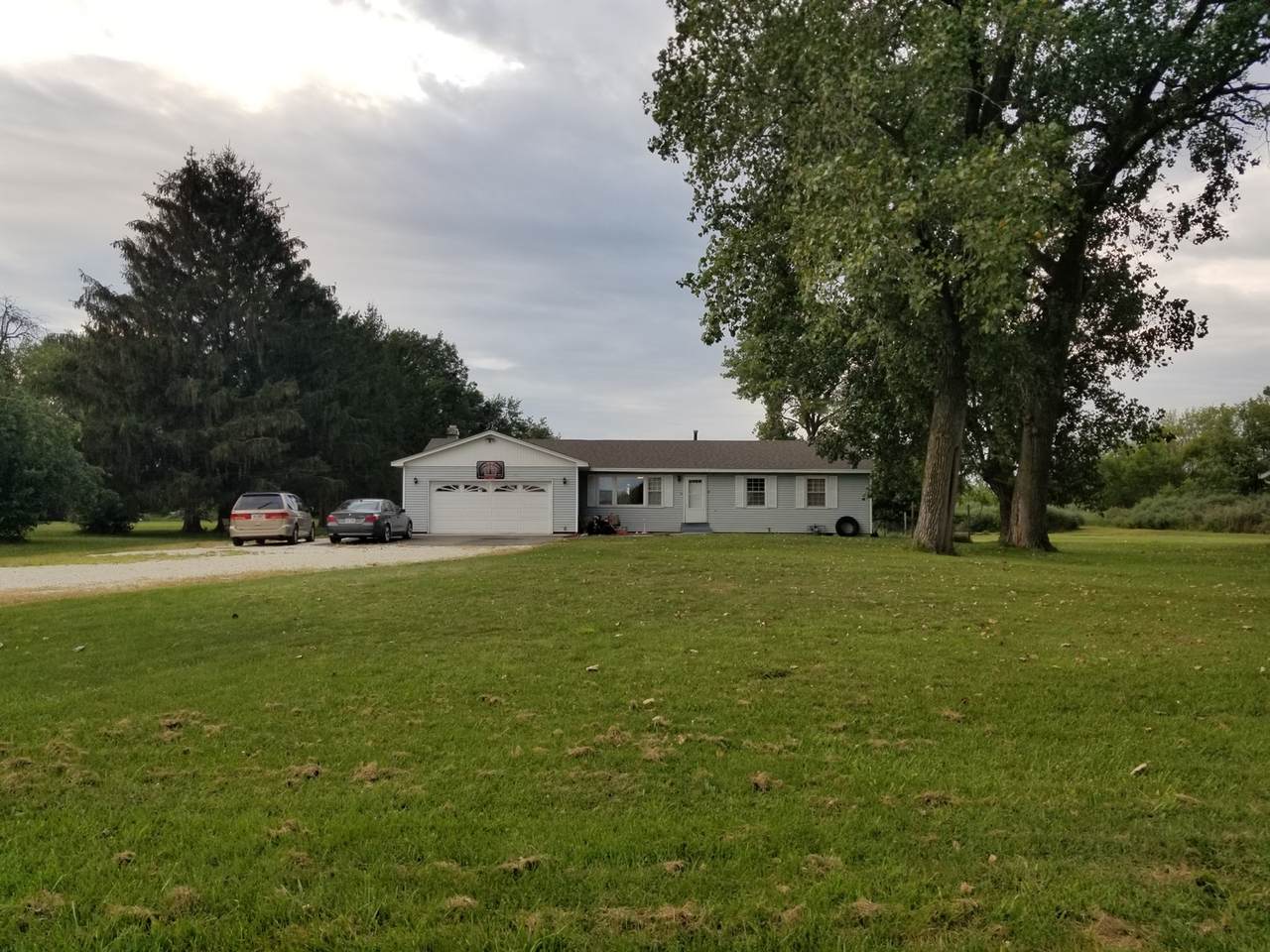 511 Kankakee Street - Photo 1