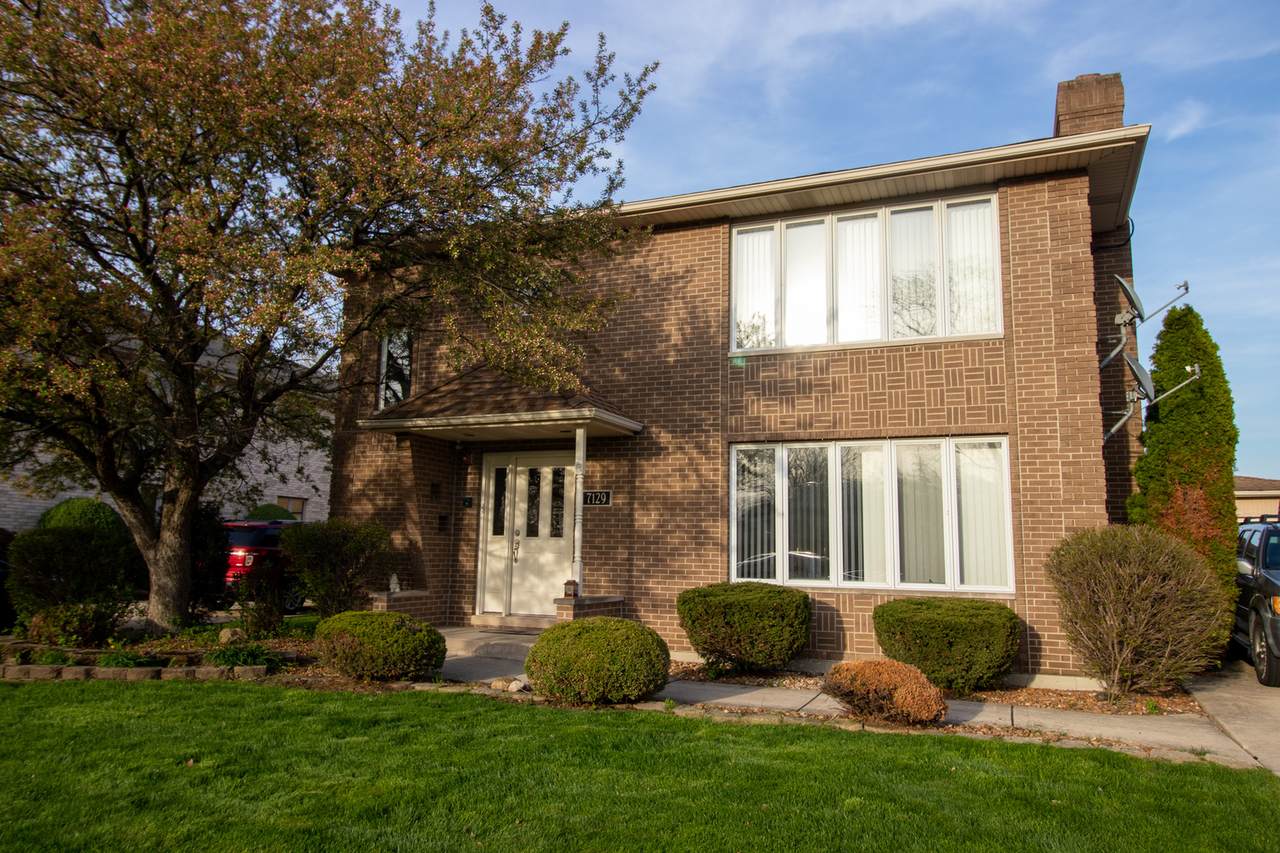7129 86th Avenue - Photo 1