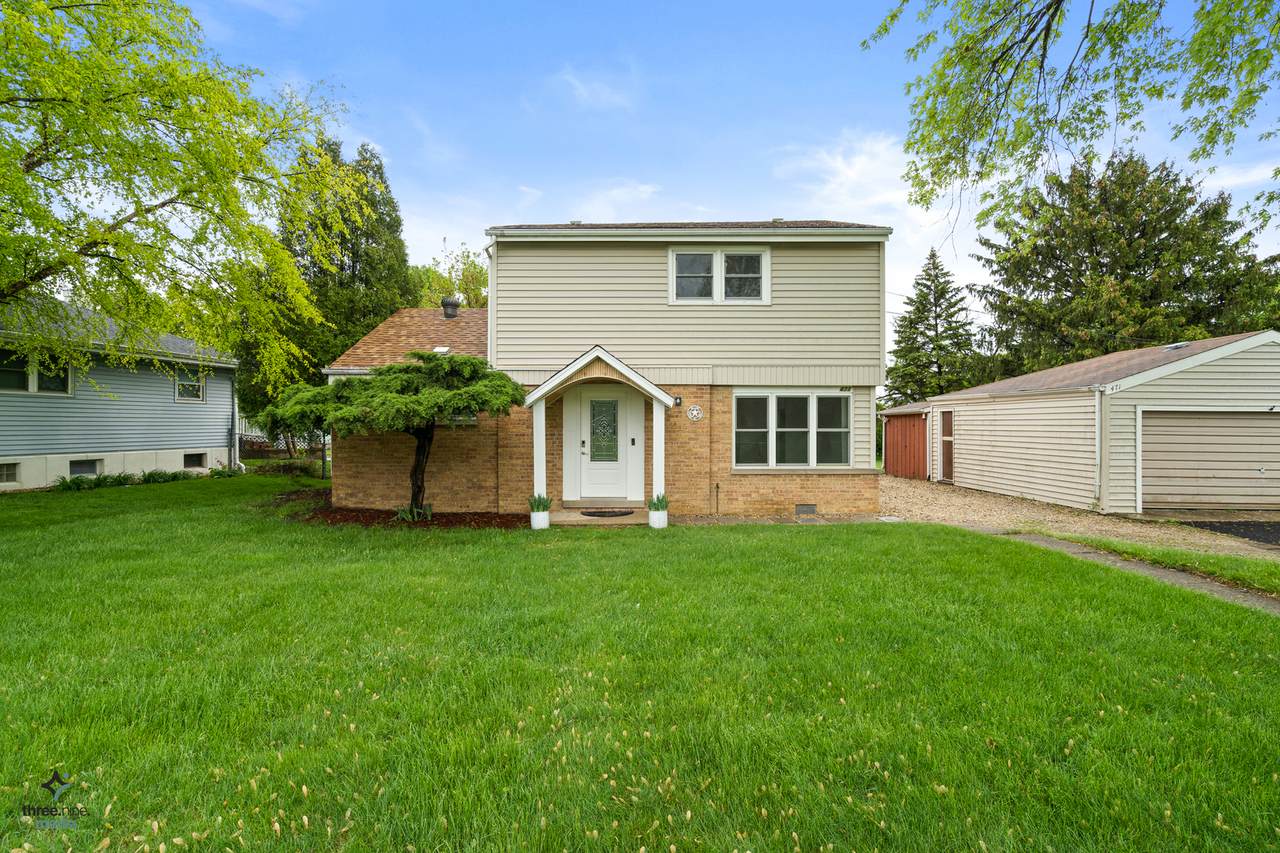 17W471 Eisenhower Road - Photo 1