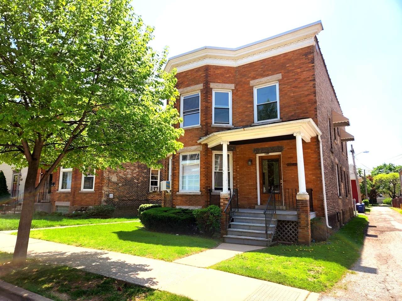 2541 High Street - Photo 1